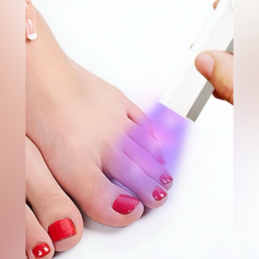 Portable UV Nail Lamp - Picture 3 of 5